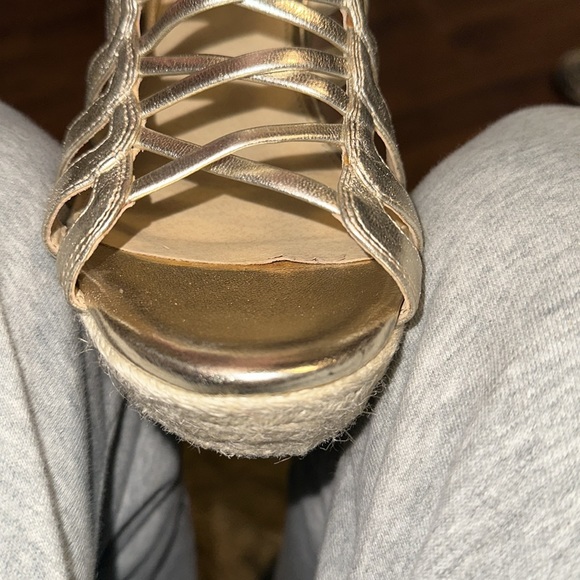 Lauren Blakwell - Picture 8 of 10